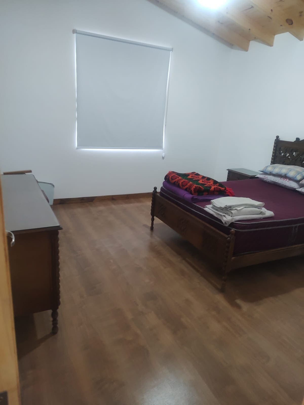 Casa, hermosa vista, montañas, jardín, oportunidad, inversión 