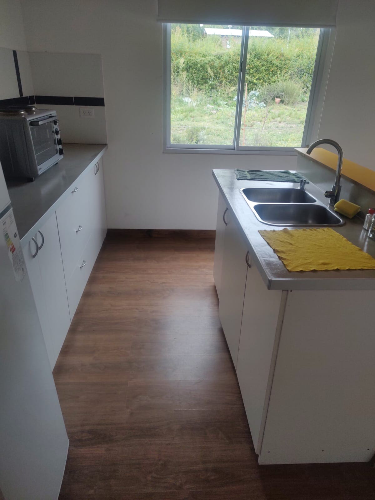 Casa, hermosa vista, montañas, jardín, oportunidad, inversión 