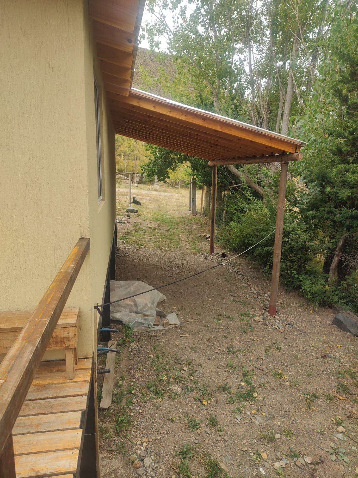 Casa, hermosa vista, montañas, jardín, oportunidad, inversión 