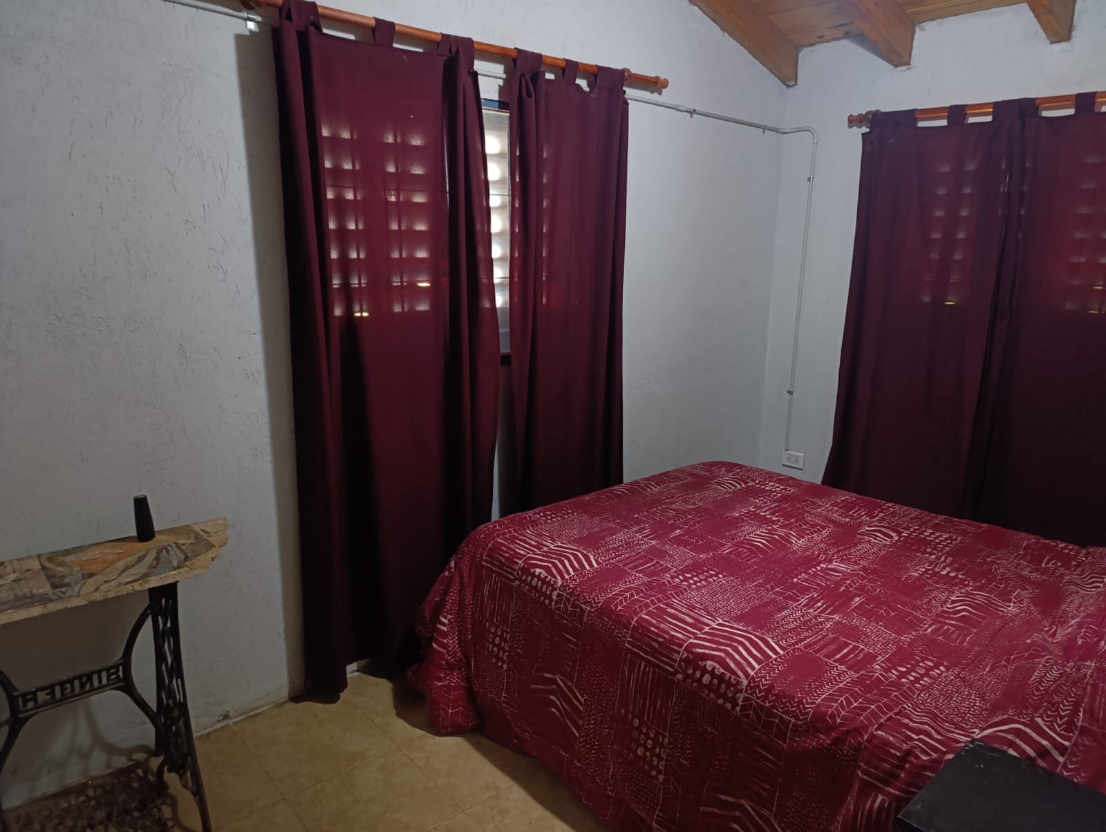 casa, amplio terreno, vistas, montañas, asfalto, inversión, pileta, terraza