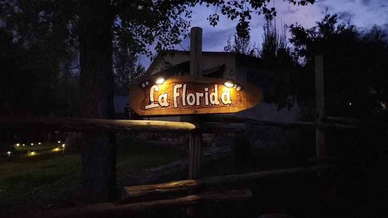 complejo de cabañas, vistas, montaña, turismo, inversión, rentable