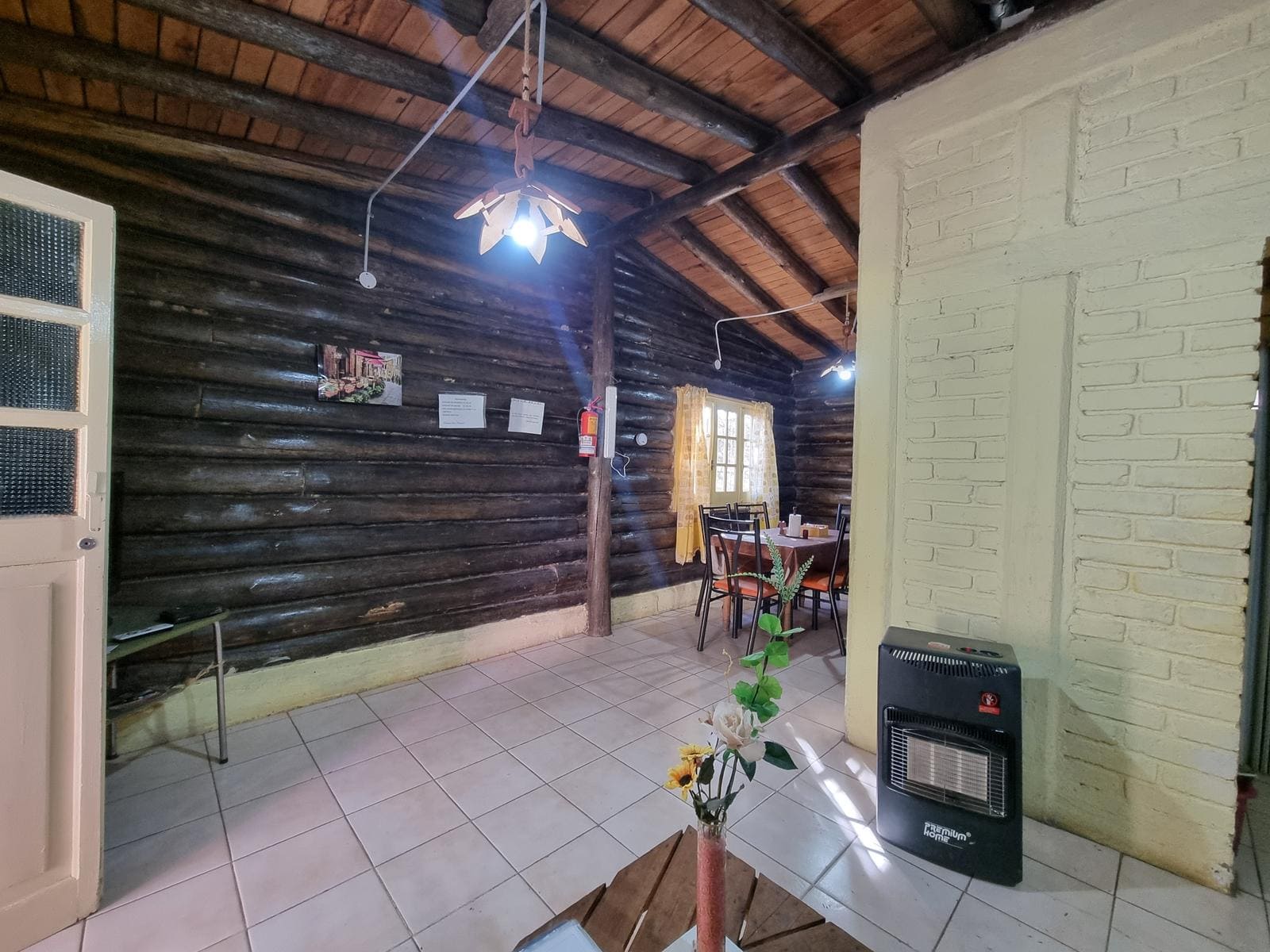 complejo de cabañas, inmobiliaria, propiedades, avenida principal, restaurantes, negocios, las vegas, venta